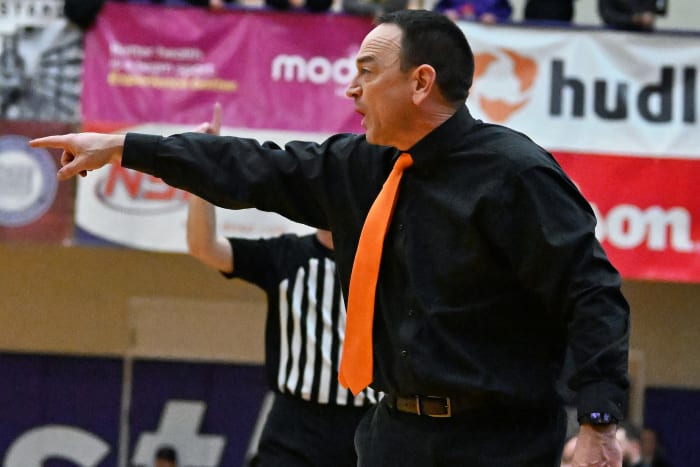 a Silverton Crater 5A Oregon girls basketball final 2024 Leon Neuschwander 29